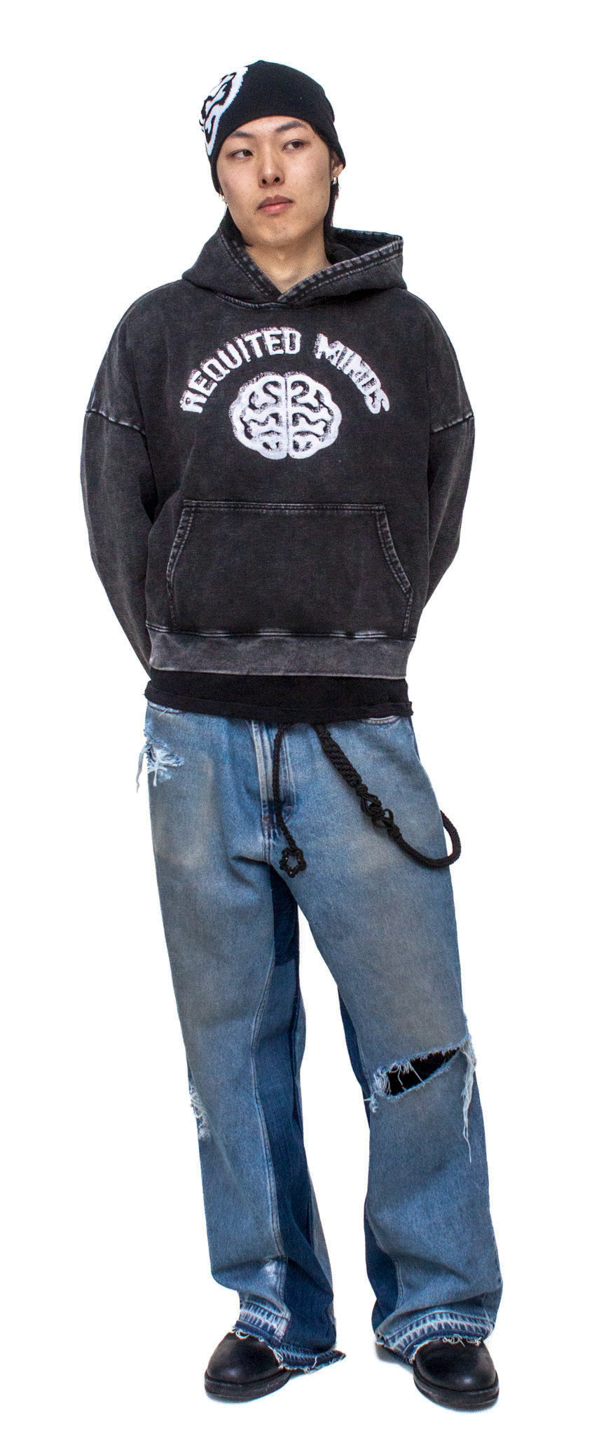 BLACK CROPPED LOGO HOODIE